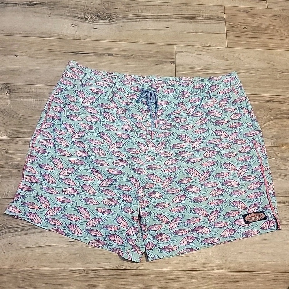Vineyard Vines Swim Trunks Mens XL Blue Pink Crappy Fish AOP Beach Poolside - Picture 3 of 10